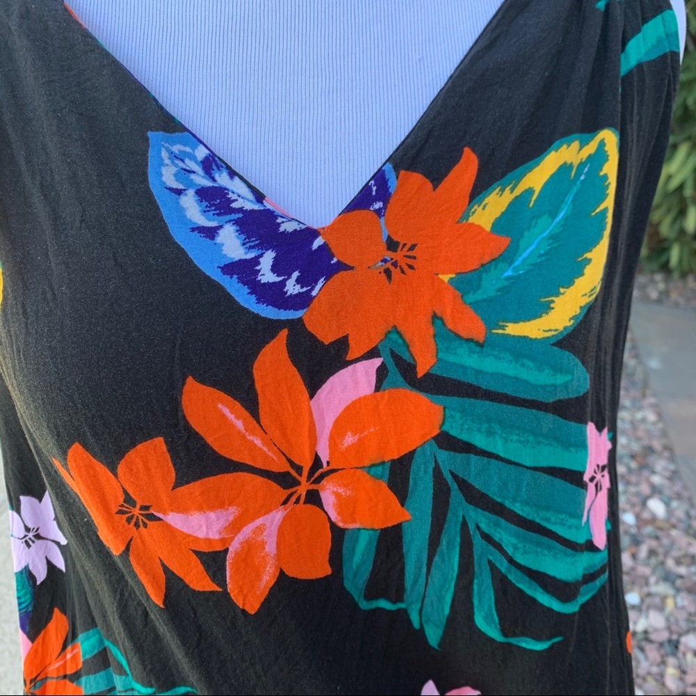 Floral Tank - Picture 3 of 6